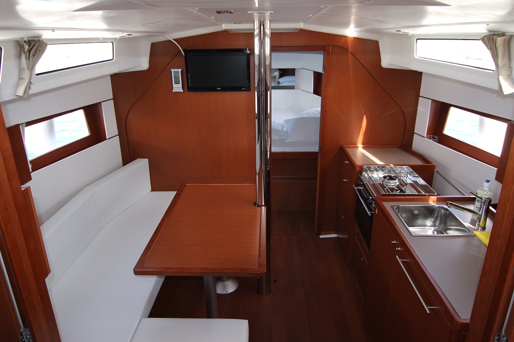 Photo #7 - Oceanis 38 - 3 cab. (Fede) in Sukosan - 32218