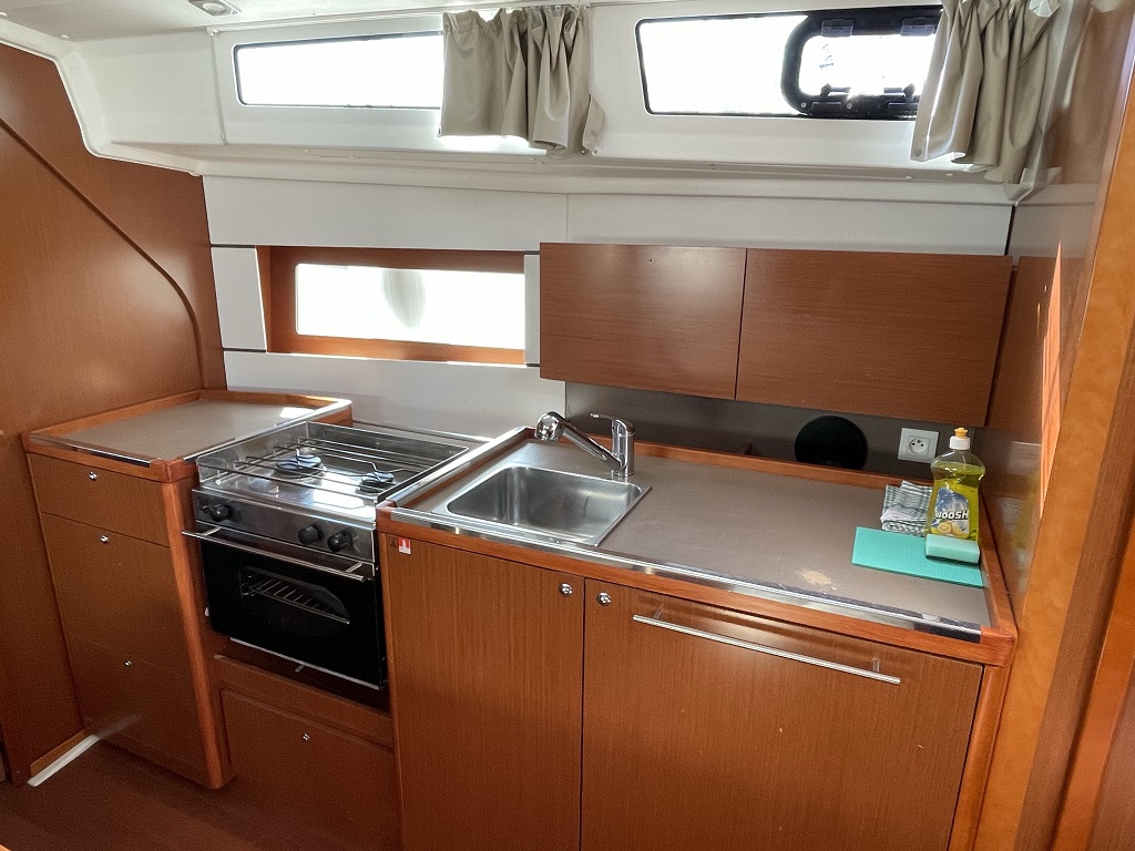 Photo #10 - Oceanis 38 - 3 cab. (Fede) in Sukosan - 32218