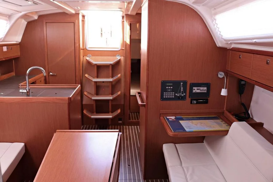 Bavaria Cruiser 37 - 3 cab. (Julia)  - 12