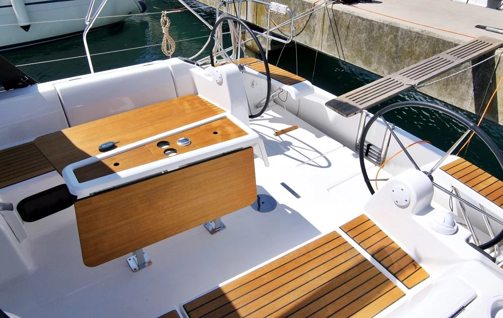 Dufour 382 GL (Louise)  - 6
