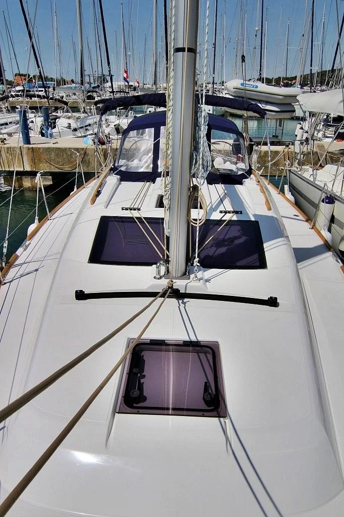 Dufour 382 GL (Louise)  - 8