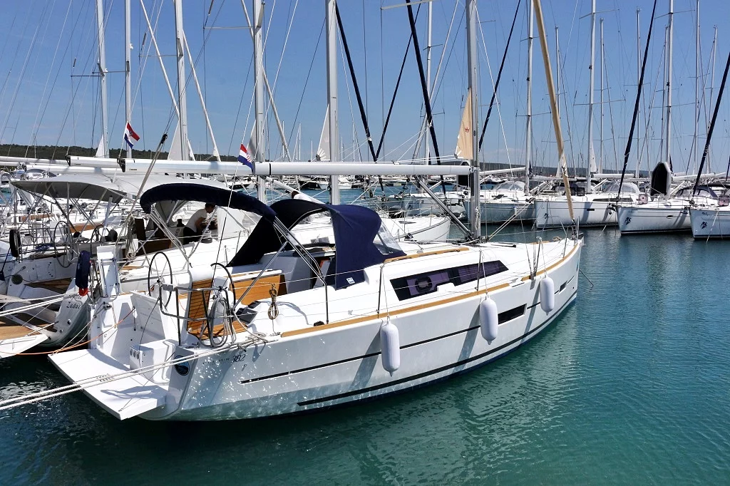 Dufour 382 GL (Thelma)  - 7