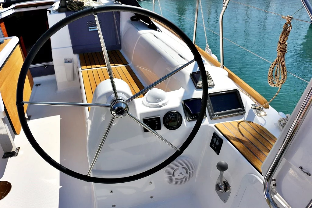 Dufour 382 GL (Thelma)  - 8