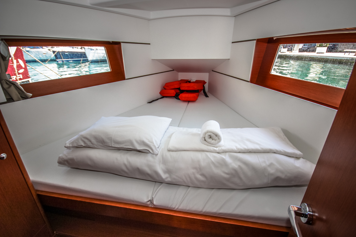 Photo #6 - Oceanis 35 (Mala Luna) en Pomer - 32230