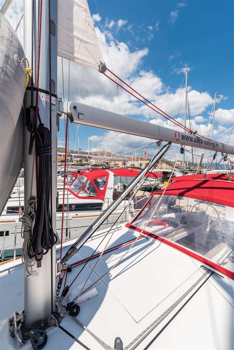 Photo #7 - Oceanis 41 (Islamorada) in Split - 32231