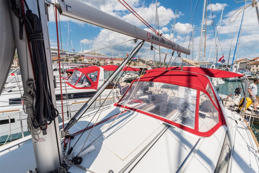 Photo #8 - Oceanis 41 (Islamorada) in Split - 32231