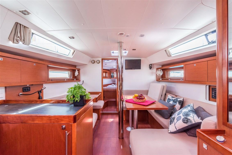 Photo #11 - Oceanis 41 (Islamorada) in Split - 32231