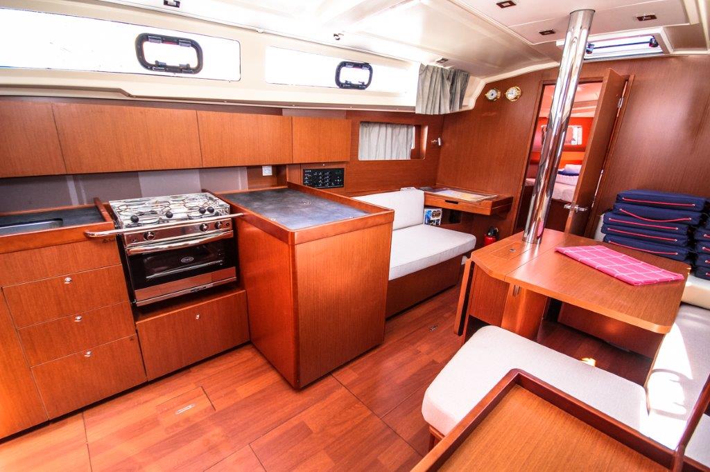 Photo #7 - Oceanis 41.1 (Porterusa) in Pomer - 32232