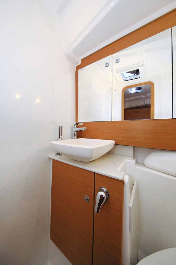 Photo #25 - Dufour 430 - 3 cab. (Auszeit) en Murter - 32263