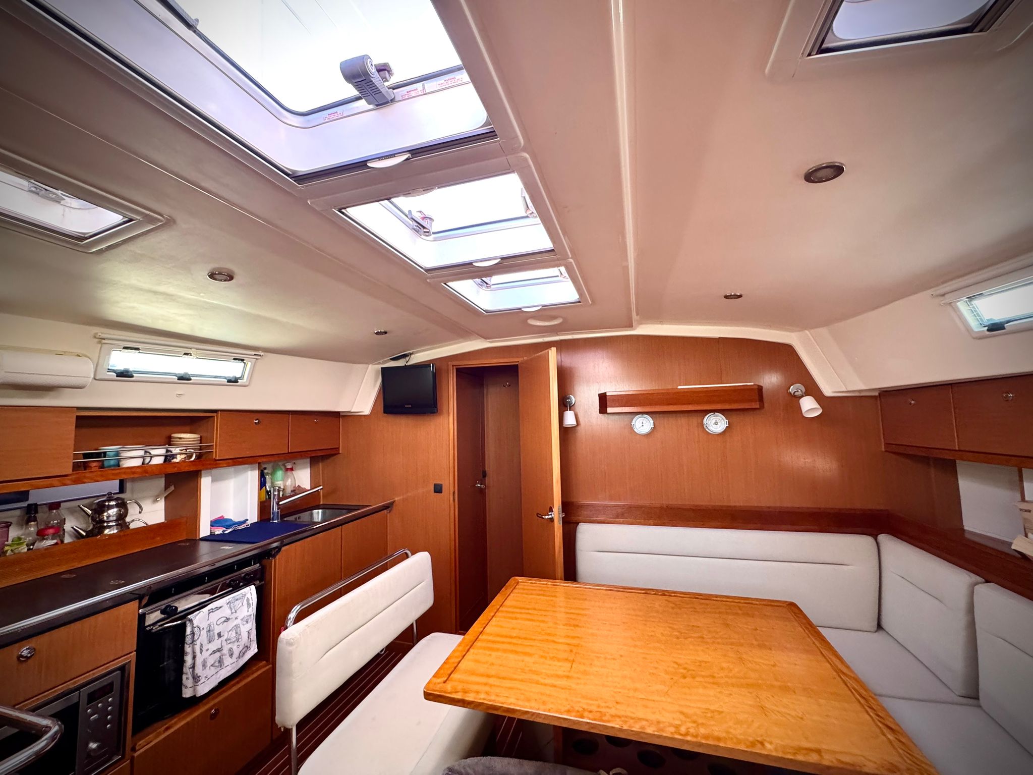 Photo #7 - Bavaria Cruiser 45 - 3 cab. (Shoogle) in Fethiye - 32265