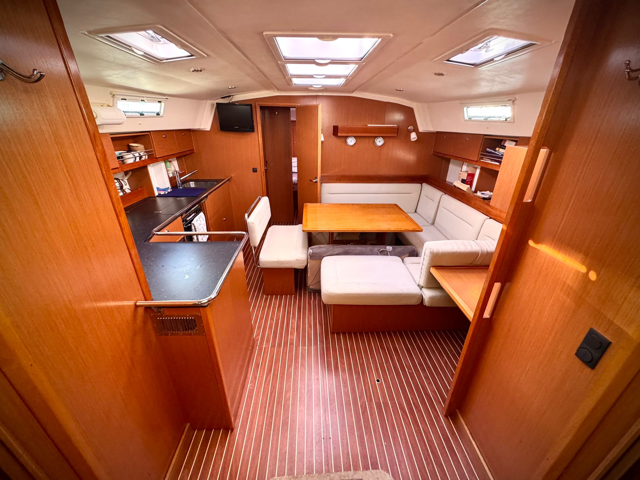 Photo #10 - Bavaria Cruiser 45 - 3 cab. (Shoogle) in Fethiye - 32265