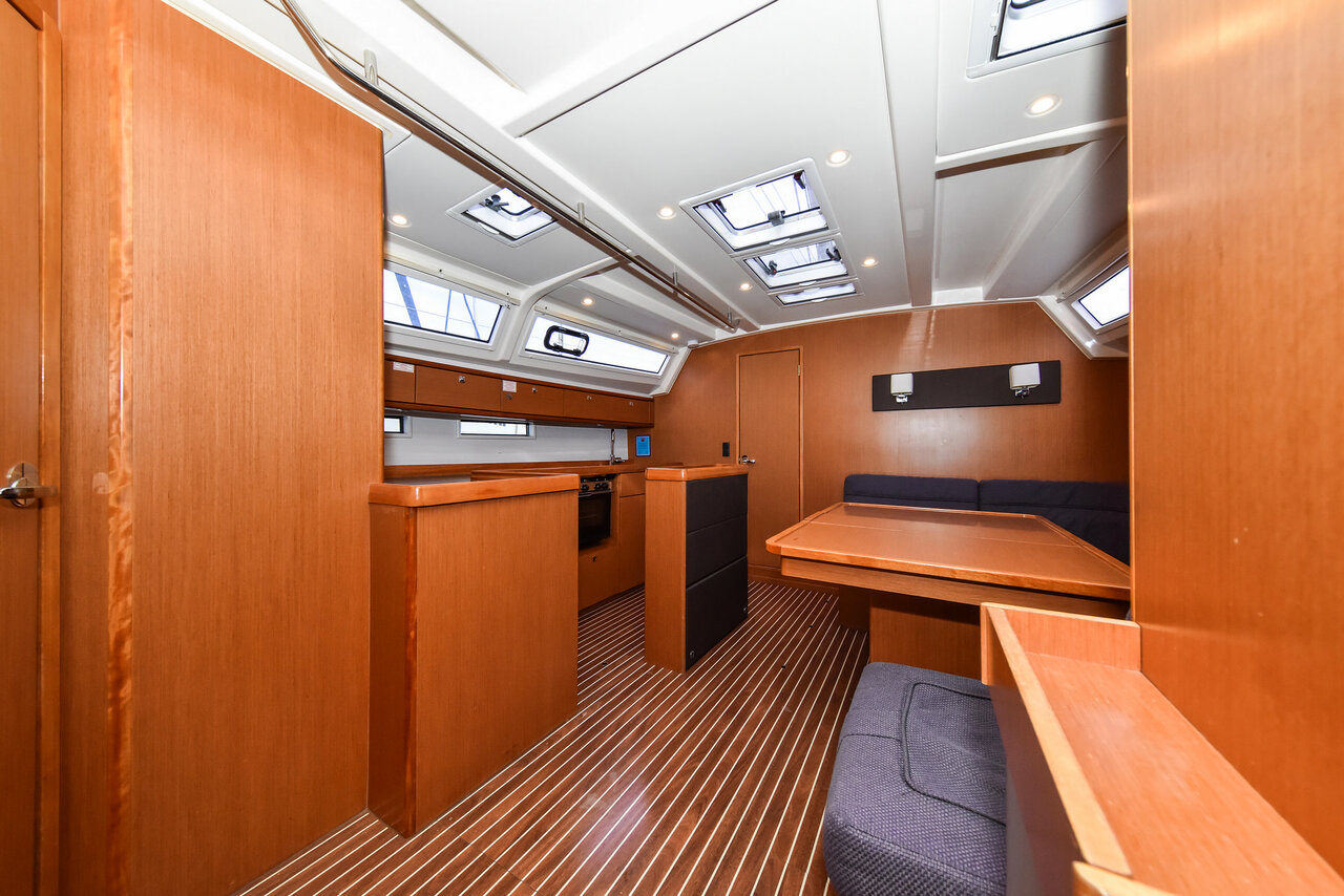 Photo #12 - Bavaria Cruiser 46 - 4 cab. (Six Bag) en Zadar - 32275