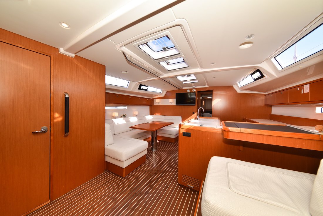 Photo #21 - Bavaria Cruiser 56 - 5 + 1 cab. (Fat Boy) in Zara - 32276