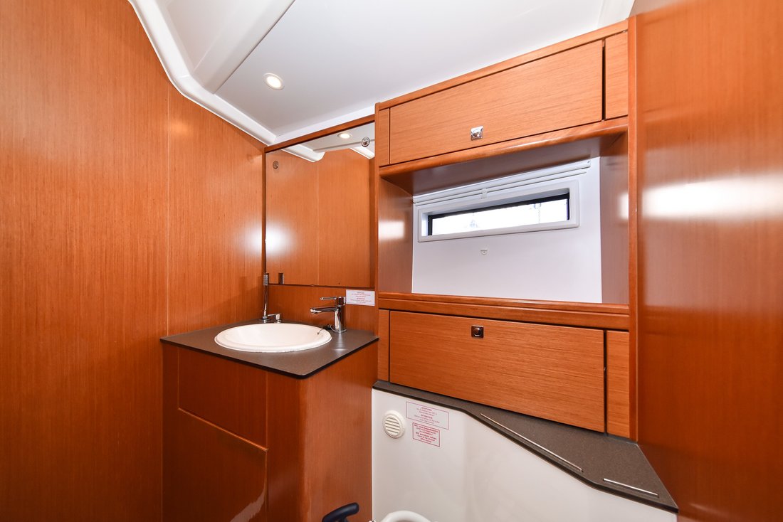 Photo #39 - Bavaria Cruiser 56 - 5 + 1 cab. (Fat Boy) in Zara - 32276