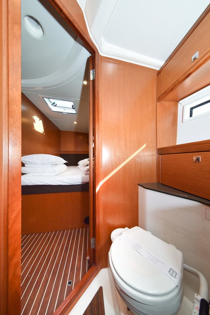 Photo #40 - Bavaria Cruiser 56 - 5 + 1 cab. (Fat Boy) in Zara - 32276