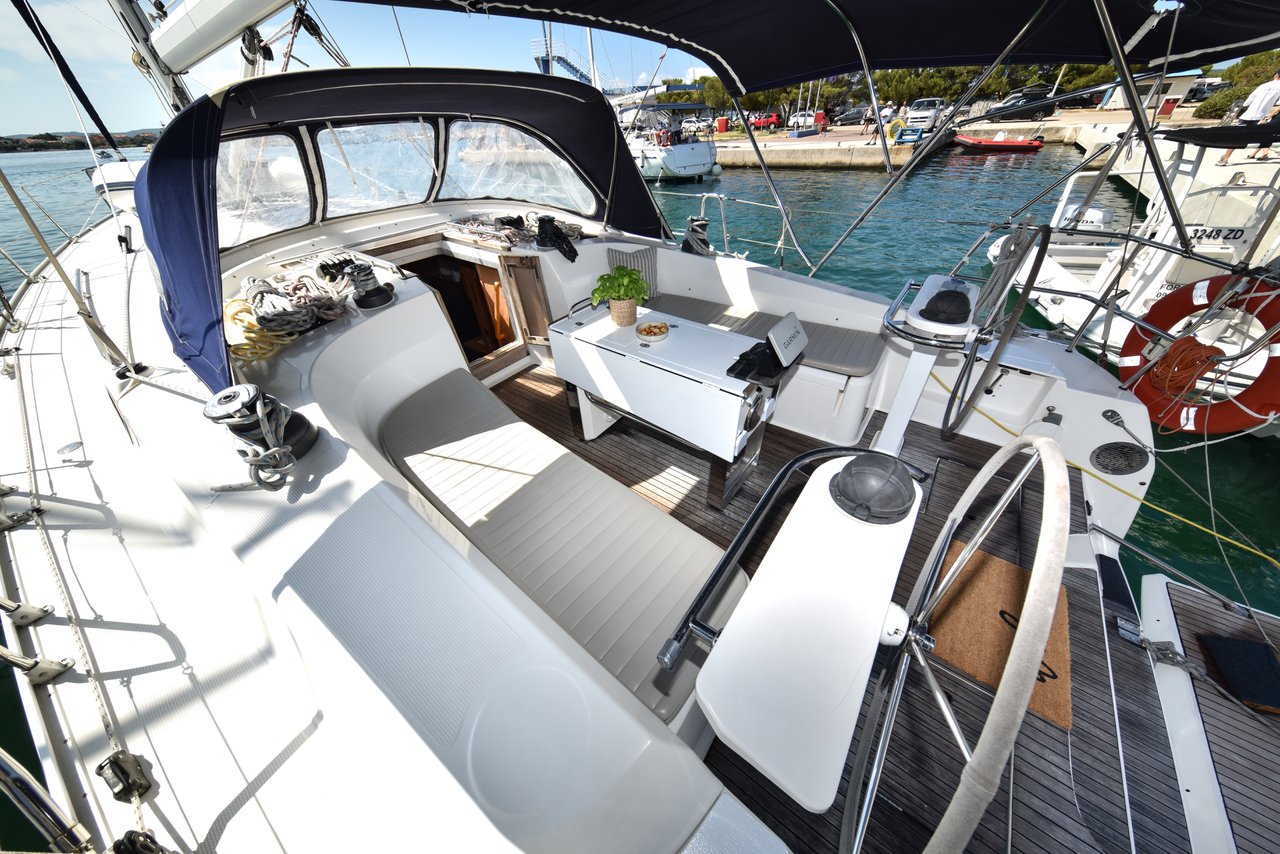 Photo #7 - Bavaria Cruiser 45 - 4 cab. (Controvento) in Sukosan - 32314