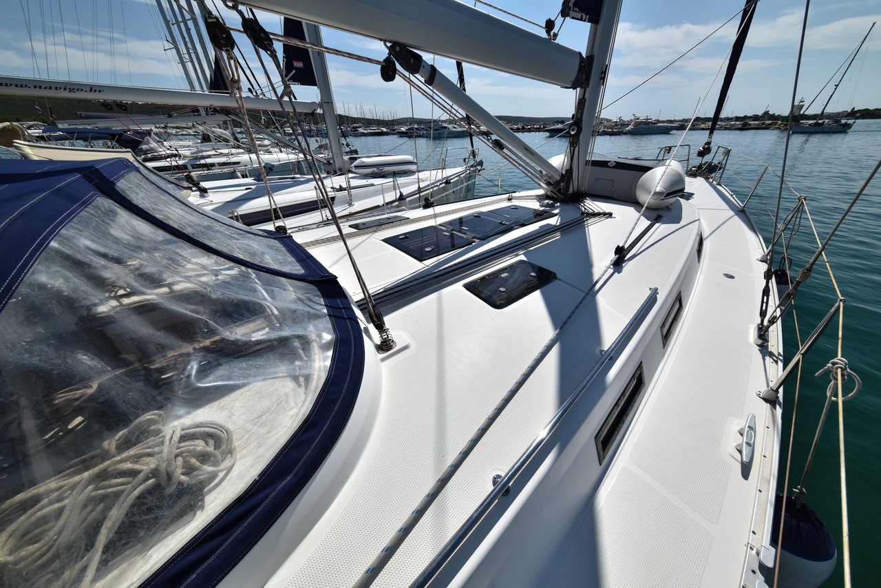 Photo #14 - Bavaria Cruiser 45 - 4 cab. (Controvento) in Sukosan - 32314