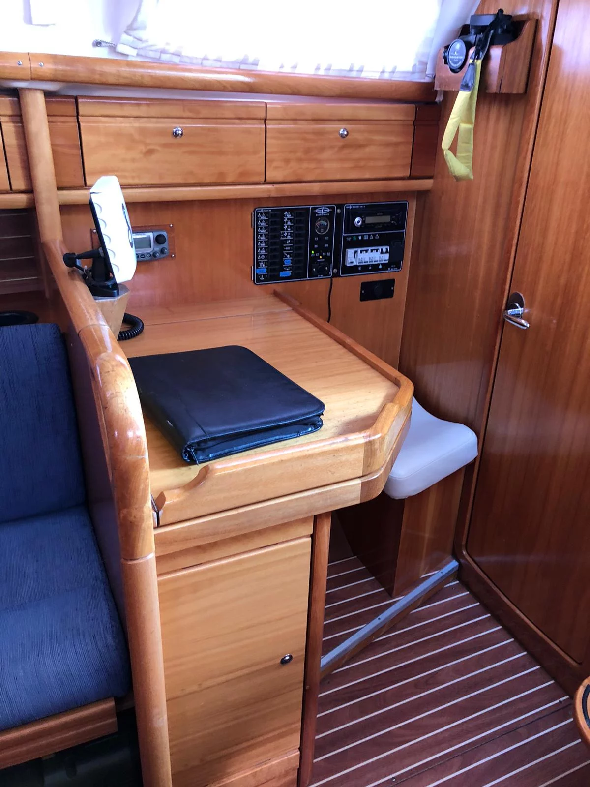 Bavaria 30 Cruiser (La Luna)  - 4