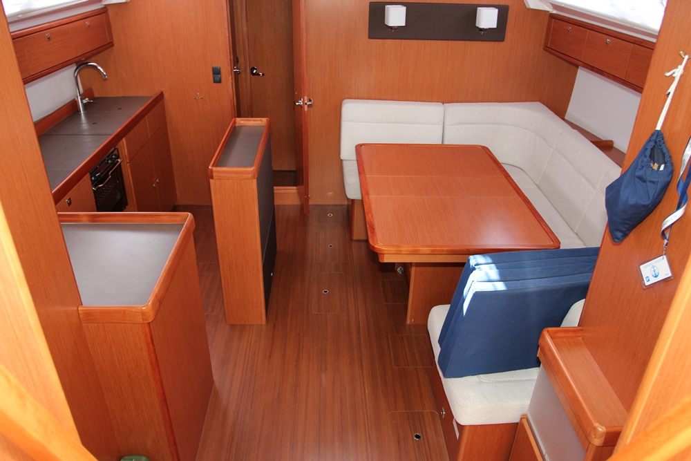 Photo #4 - Bavaria Cruiser 46 - 4 cab. (Sunbear) en Vrsar - 32332