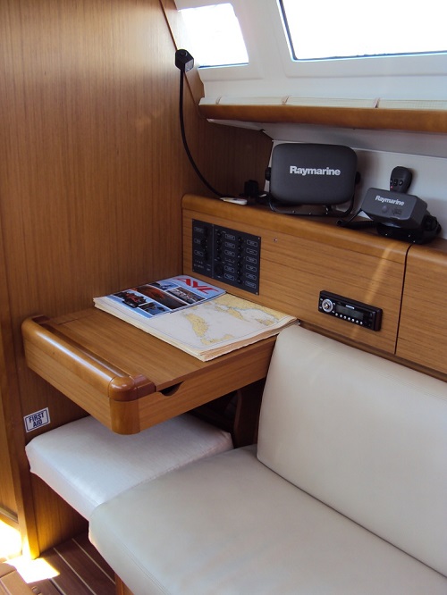Photo #4 - Sun Odyssey 30i (Espresso 2) in Murter - 32362