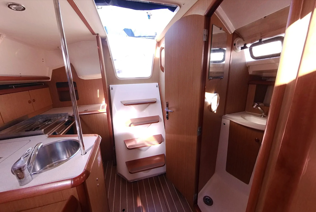 Photo #6 - Sun Odyssey 32i (Ristretto 1) in Murter - 32365