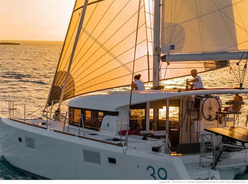 Photo #6 - Lagoon 39 - 4 + 2 cab. (Le Grand Bleu) en Corfou - 32419