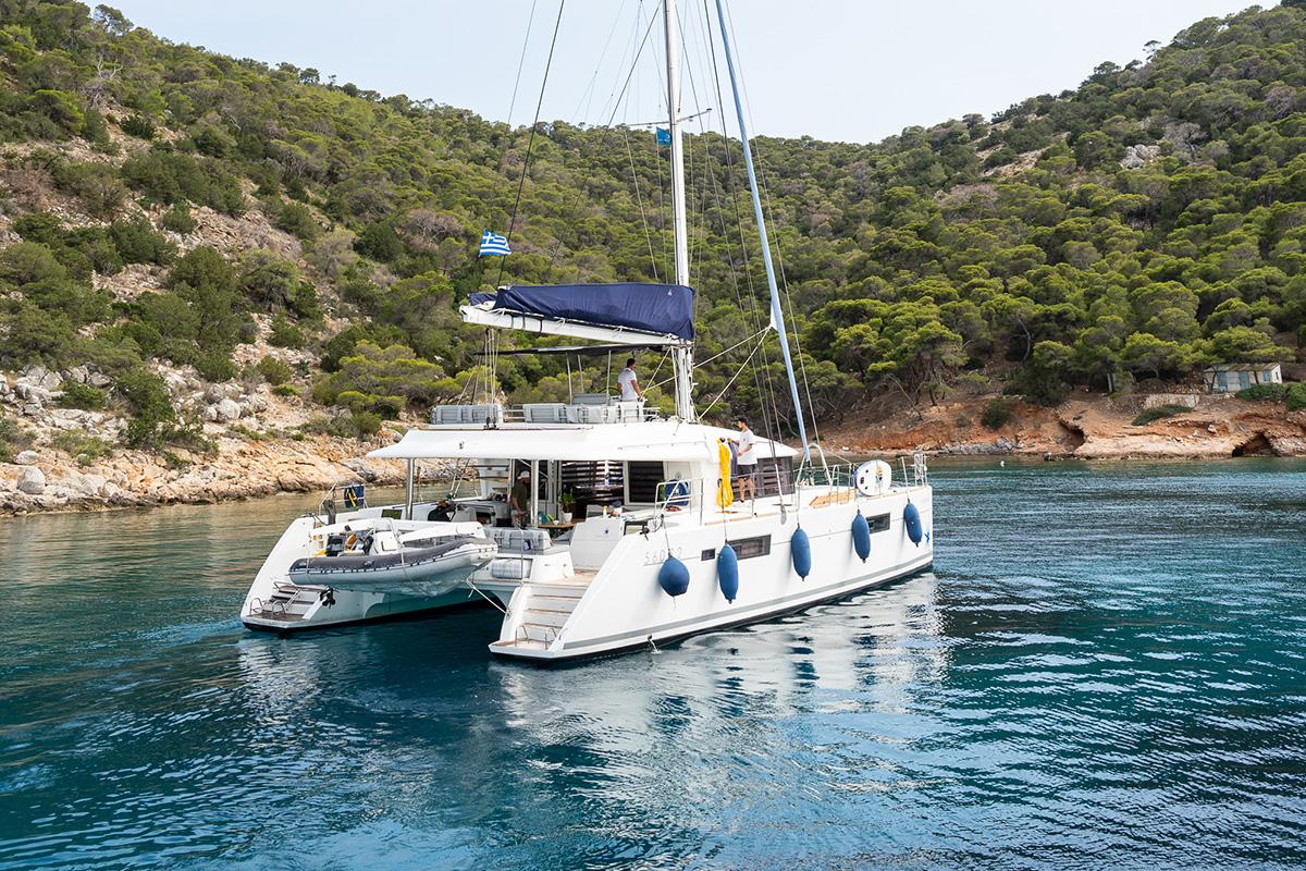Photo #7 - Lagoon 560 S2 - 5 + 1 cab. (Starlight (Crewed)) en Elliniko - 32437