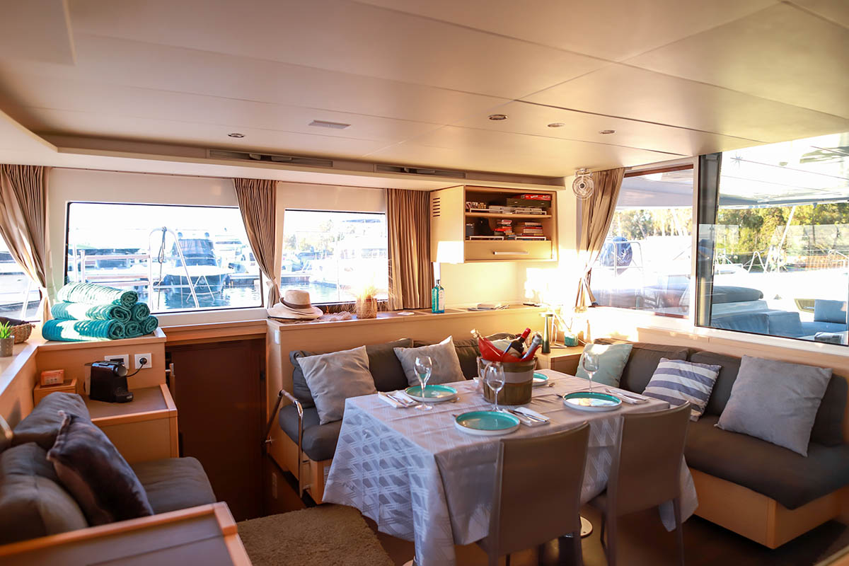 Photo #26 - Lagoon 560 S2 - 5 + 1 cab. (Starlight (Crewed)) en Elliniko - 32437