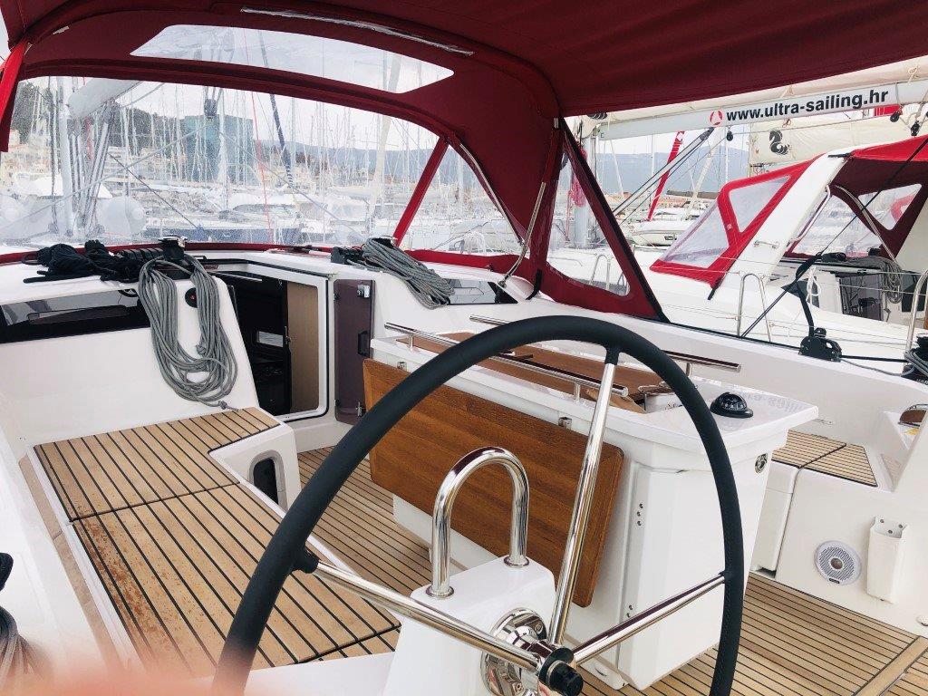 Photo #5 - Oceanis 40.1 - 3 cab. (Azorian) in Split - 32445