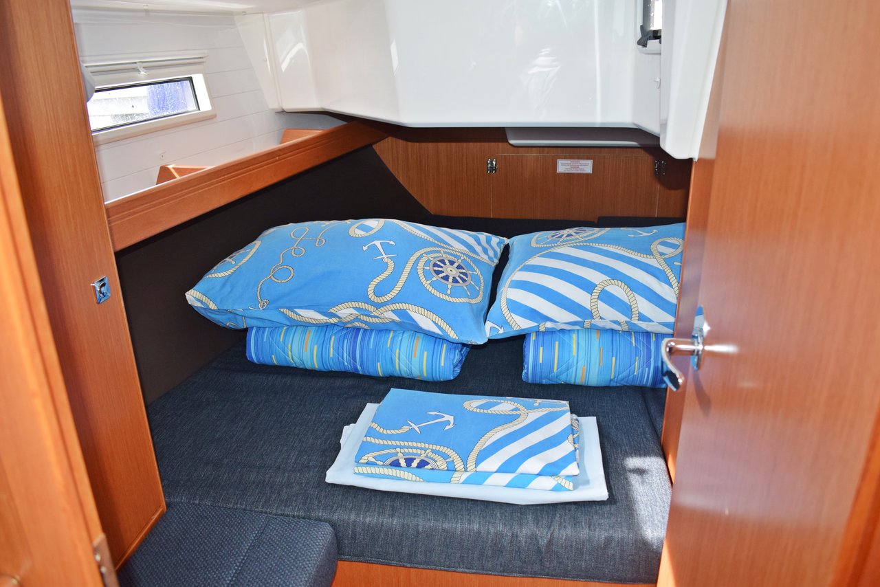 Photo #14 - Bavaria Cruiser 37 - 3 cab. (Zaklopatica) in Kastela - 32447