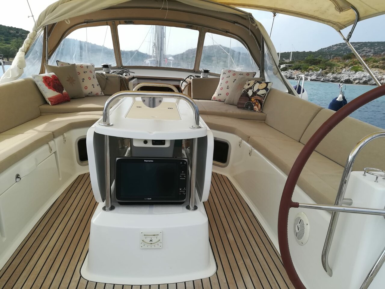 Photo #9 - Jeanneau 53 - 3 + 1 cab. (Aybalam) en Bodrum - 32493