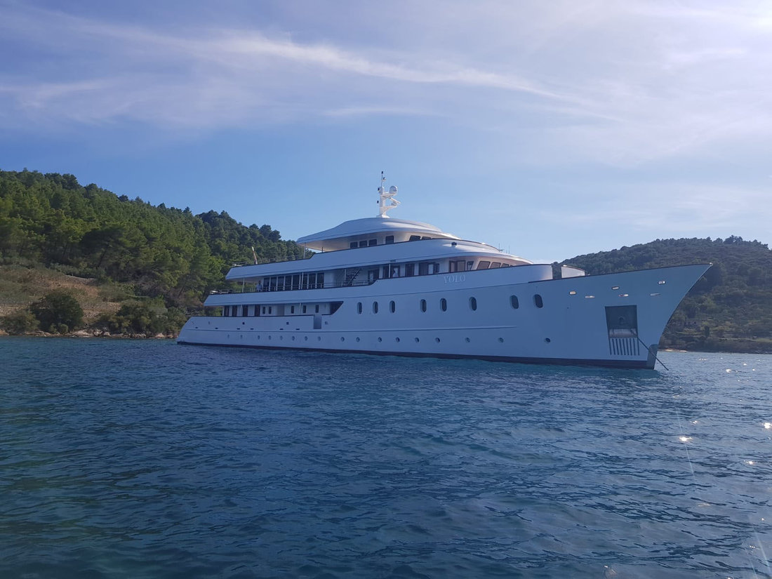 Photo #4 - YOLO (Yolo) in Split - 32527