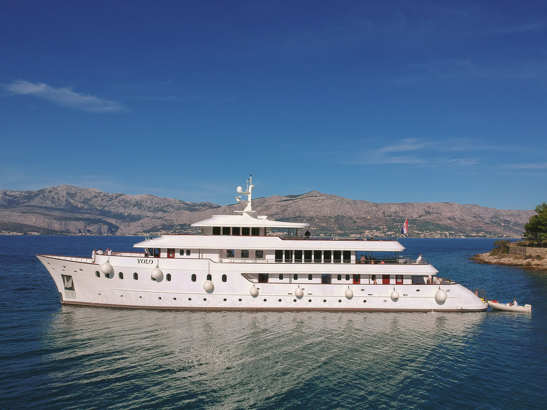 Photo #5 - YOLO (Yolo) in Split - 32527