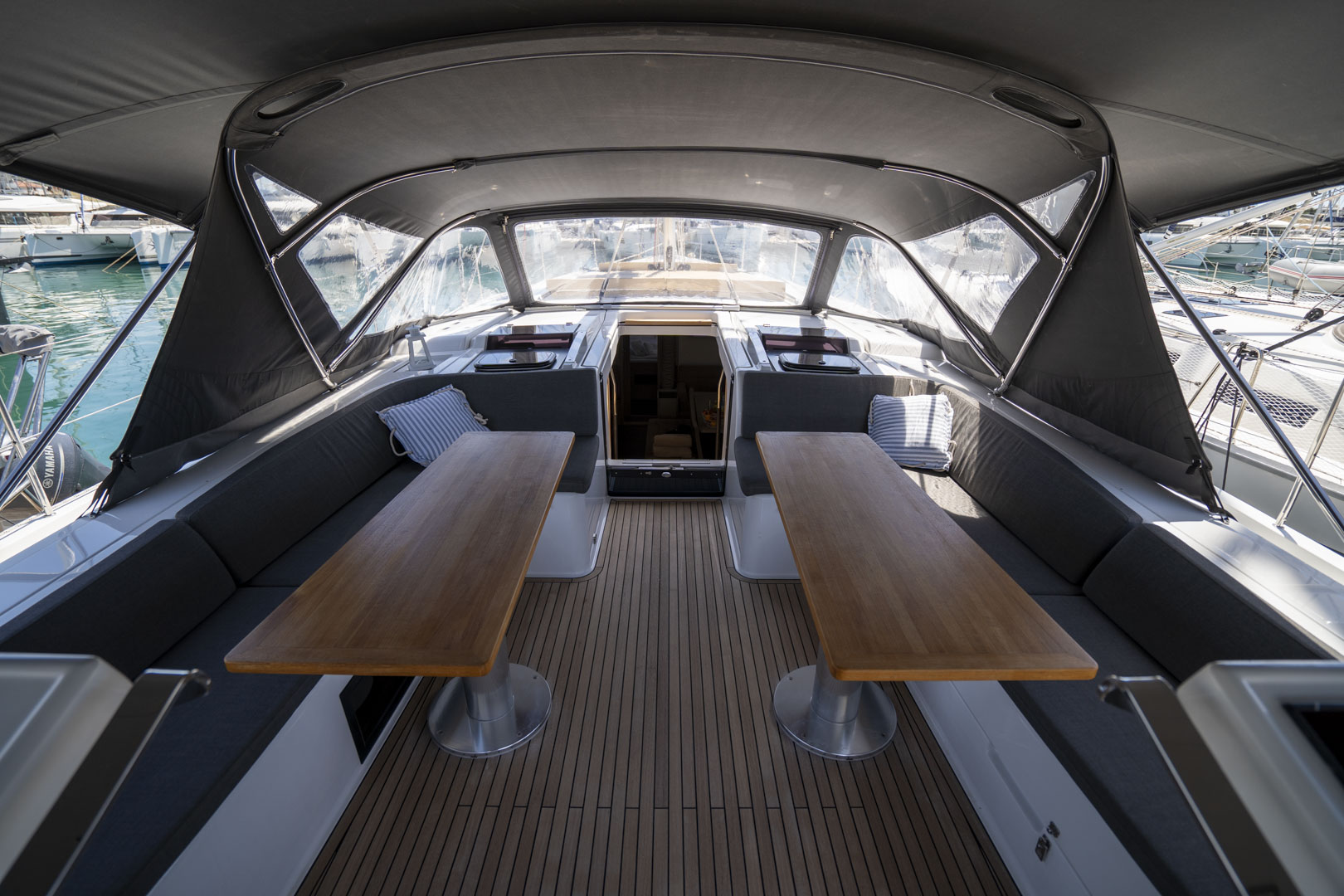 Photo #6 - Hanse 548 - 4 + 1 cab. (Mila Felice) en Trogir - 32555