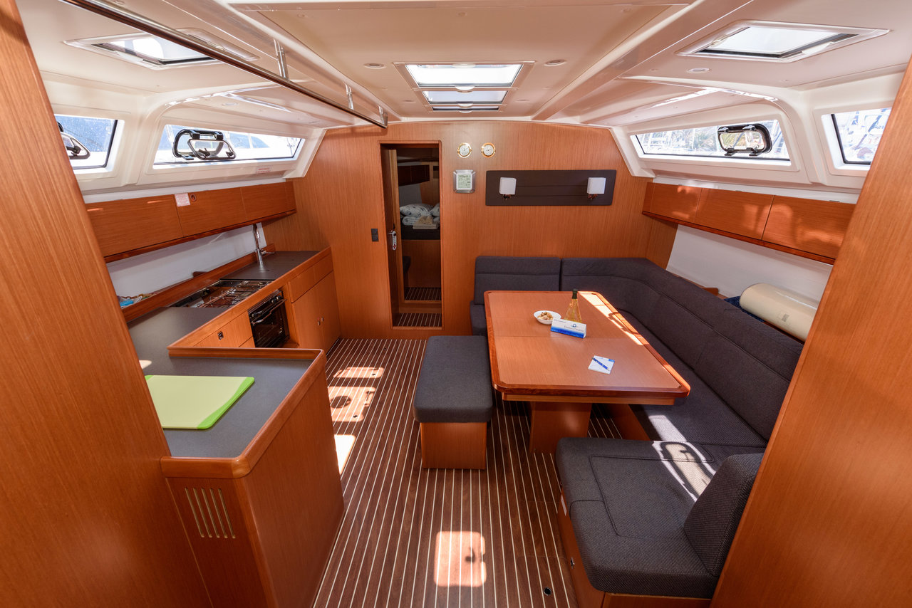 Photo #5 - Bavaria Cruiser 46 - 4 cab. (Factor X) en Trogir - 32600