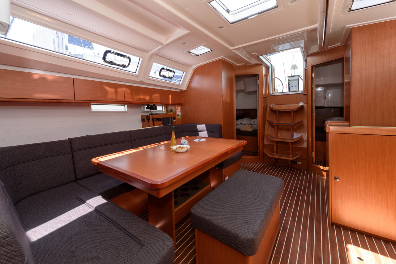 Photo #6 - Bavaria Cruiser 46 - 4 cab. (Factor X) en Trogir - 32600