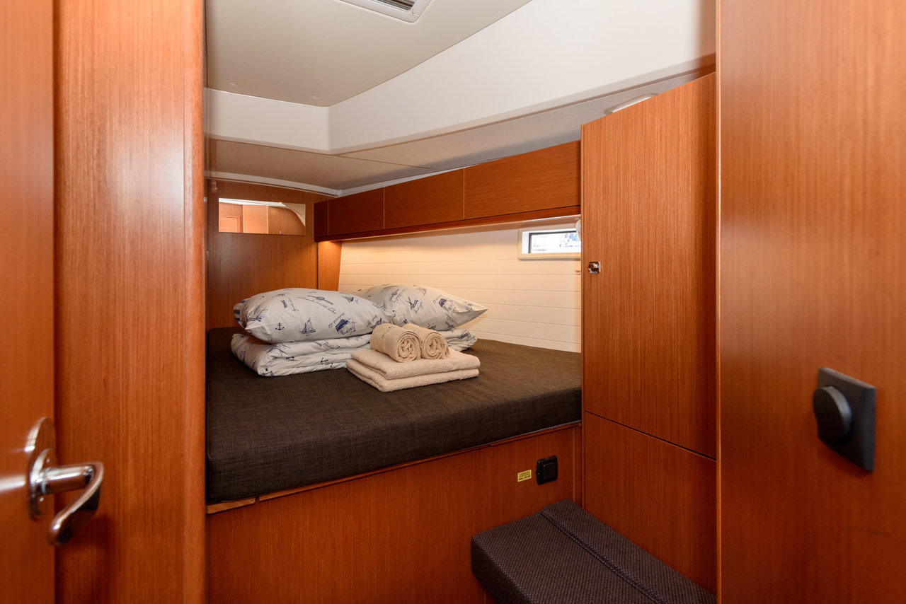 Photo #10 - Bavaria Cruiser 46 - 4 cab. (Factor X) en Trogir - 32600