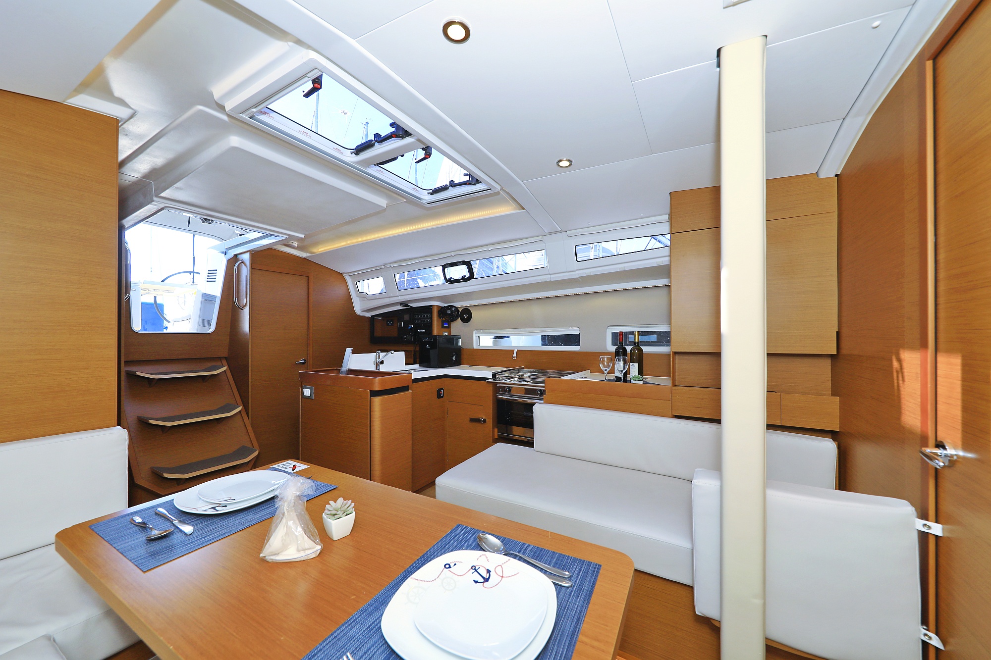 Photo #8 - Sun Odyssey 410 - 3 cab. (Diona) in Biograd - 32602