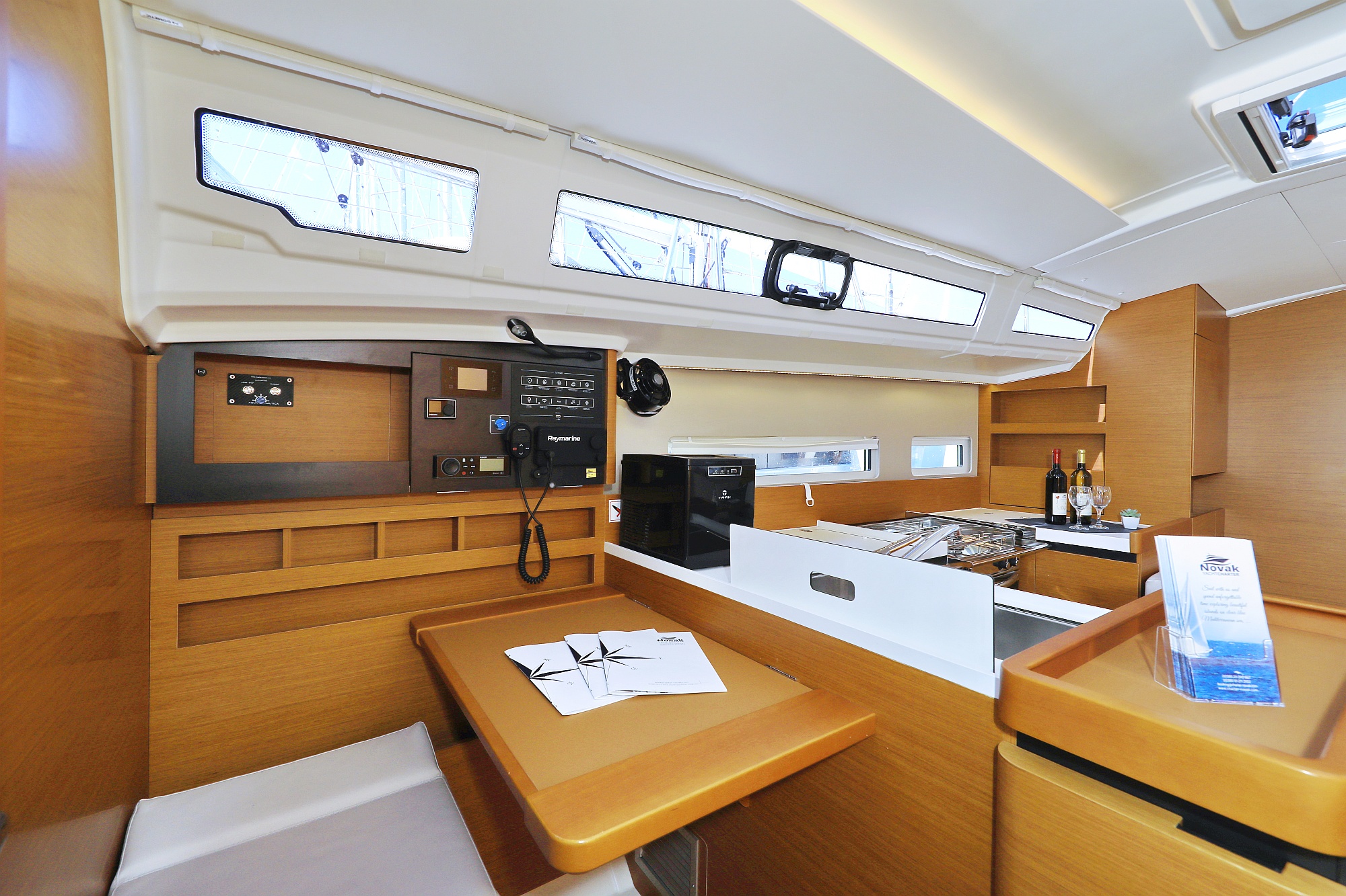 Photo #9 - Sun Odyssey 410 - 3 cab. (Diona) in Biograd - 32602