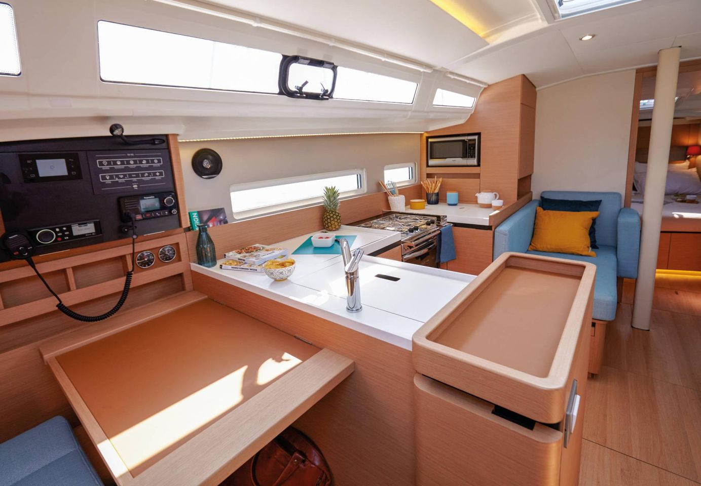 Photo #8 - Sun Odyssey 410 - 3 cab. (Eretmochelys) in Nassau - 32627