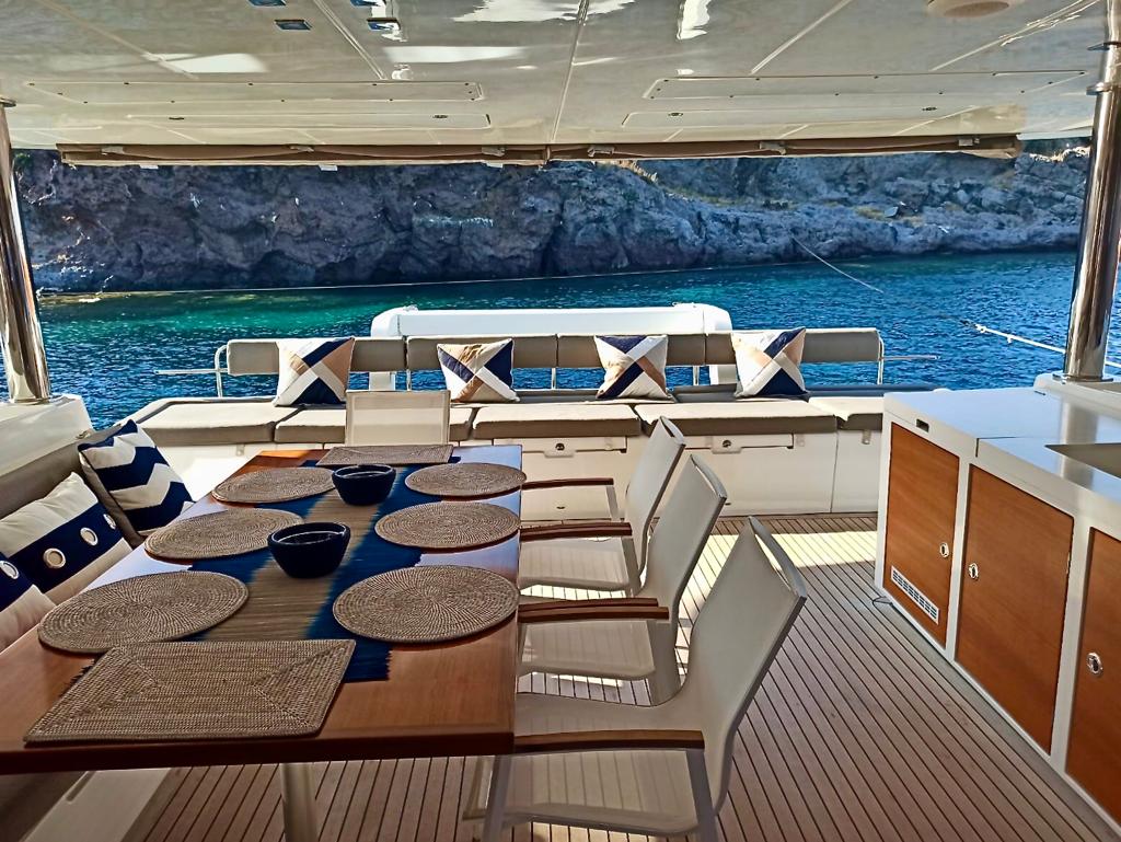 Photo #14 - Lagoon 620 - 6 cab. (Camaron) in Bodrum - 32642