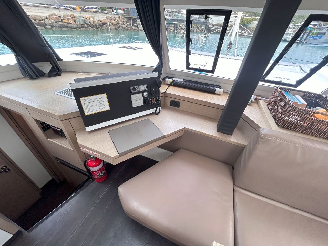 Photo #9 - Fountaine Pajot Saona 47 - 5 cab. (PURRFECT_DB) in Airlie Beach - 32666