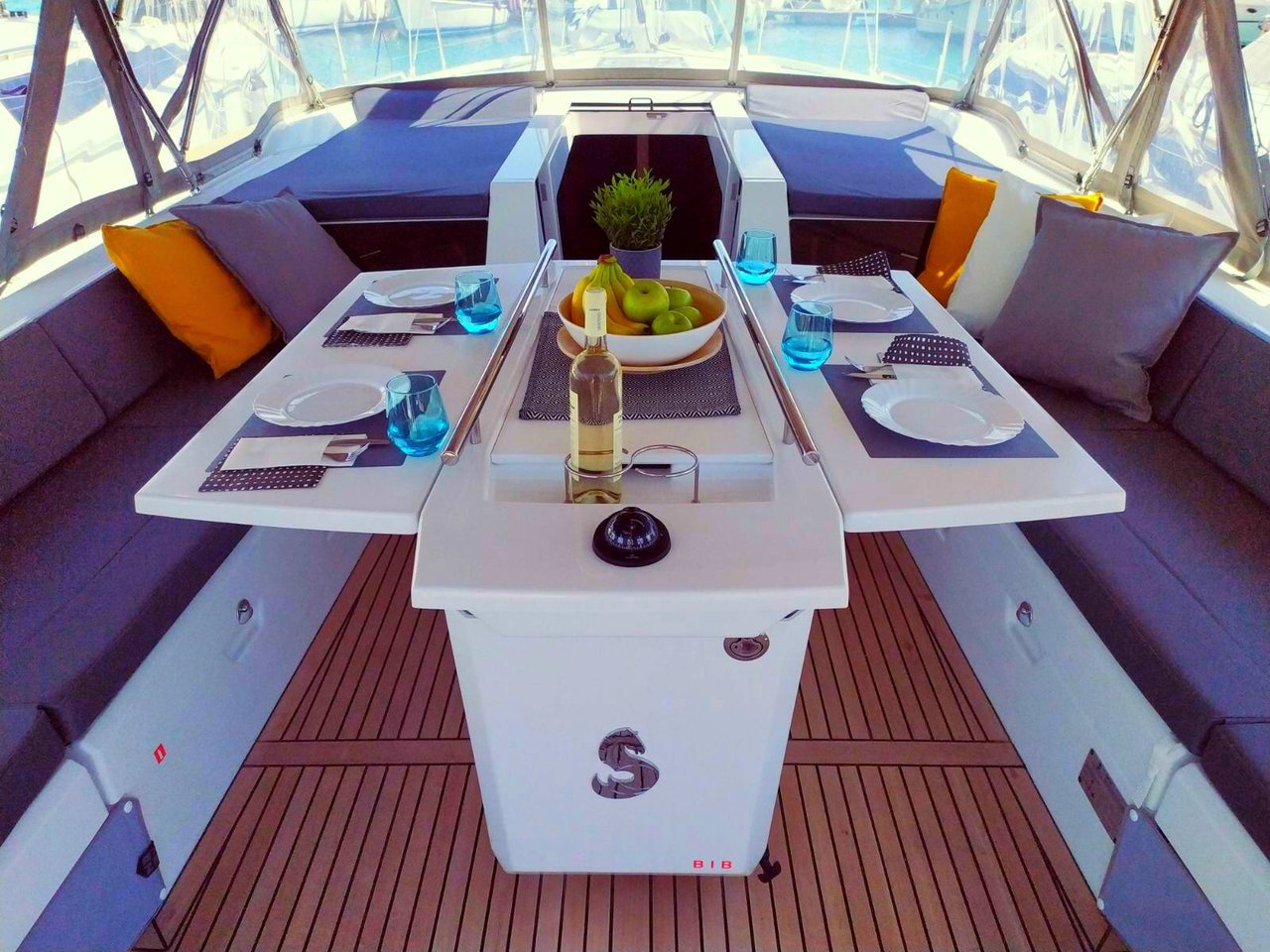Photo #4 - Oceanis 51.1 - 5 + 1 cab. (Infinity) in Lefkada - 32677