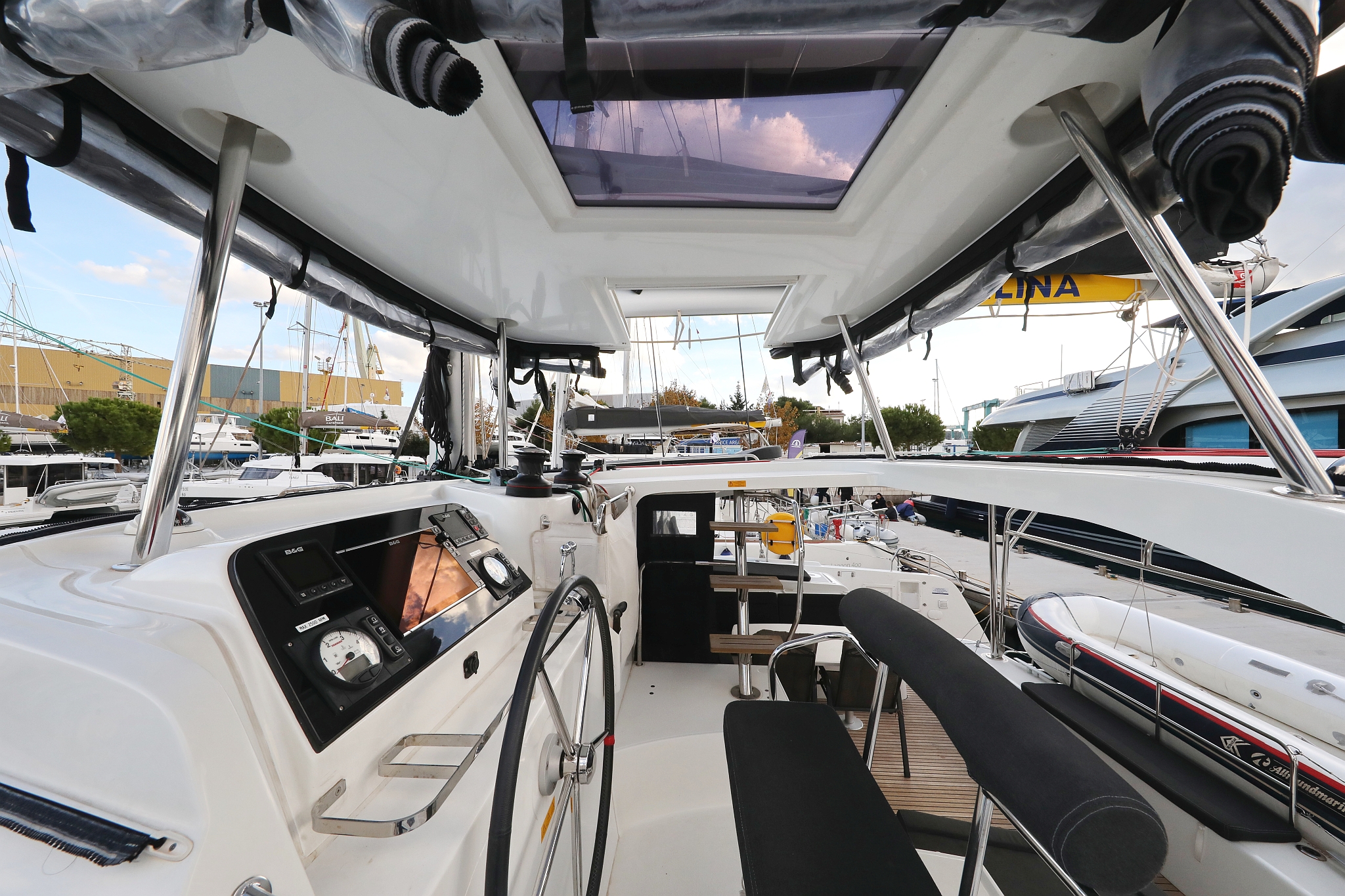 Photo #9 - Lagoon 42 - 4 + 2 cab. (Ocean Star) in Trogir - 32714