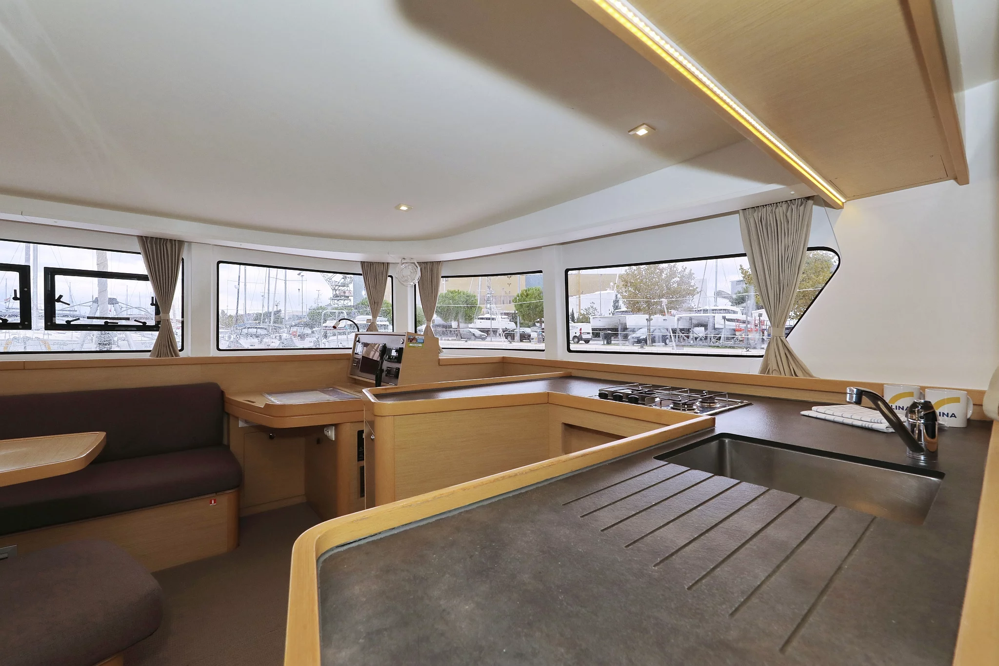 Lagoon 42 - 4 + 2 cab. (Ocean Star)  - 21
