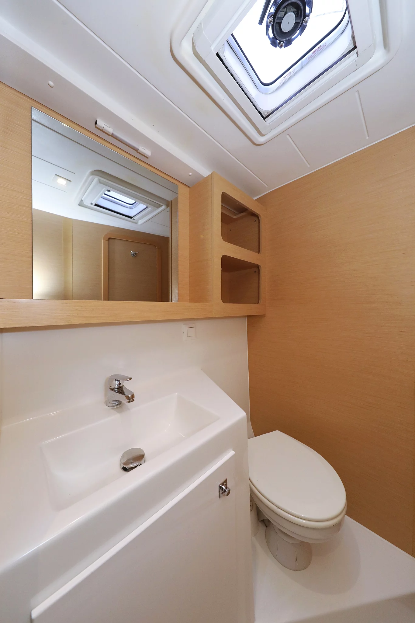 Lagoon 42 - 4 + 2 cab. (Ocean Star)  - 38