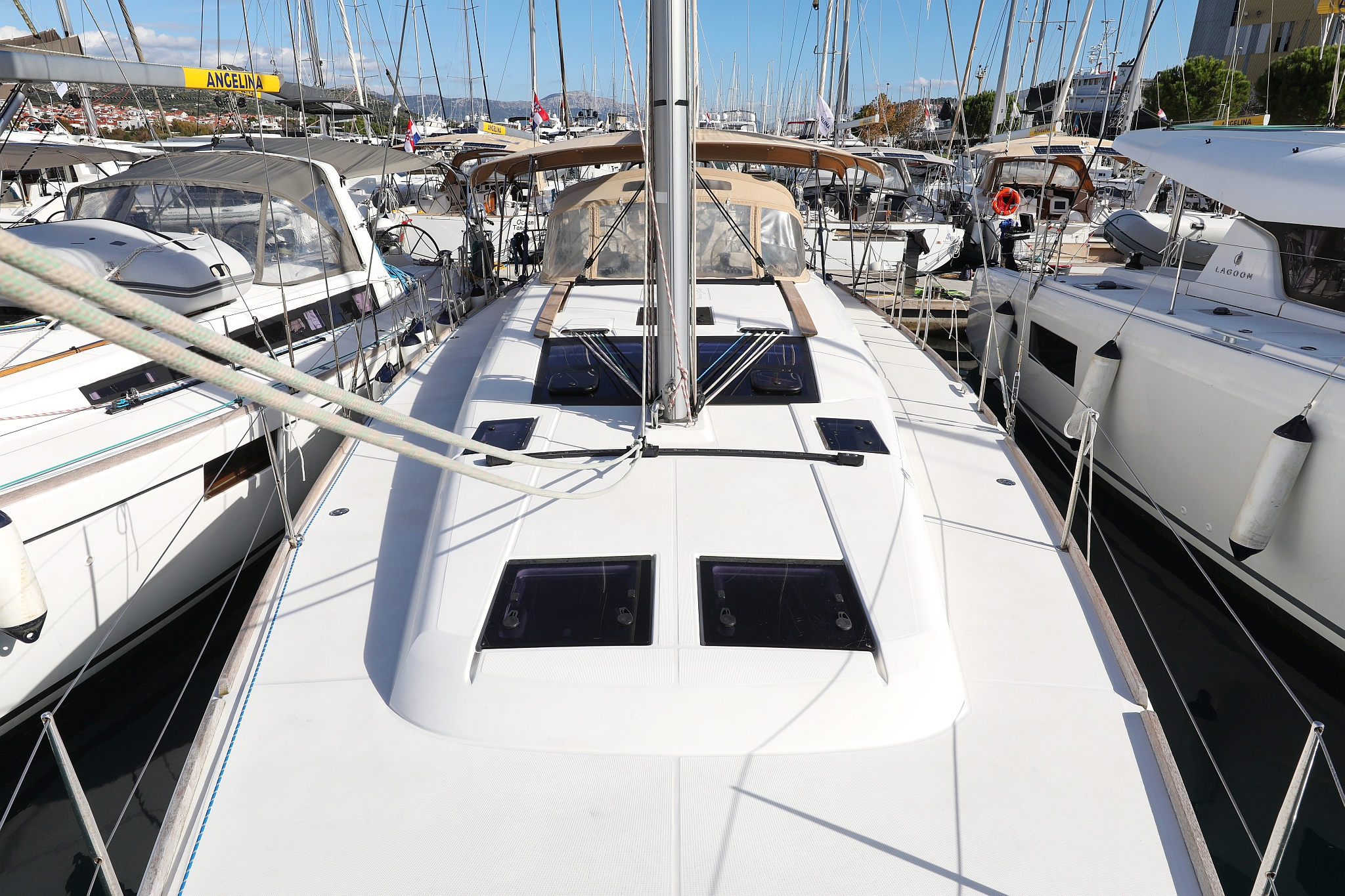 Photo #11 - Dufour 460 GL (Carina) in Trogir - 32718