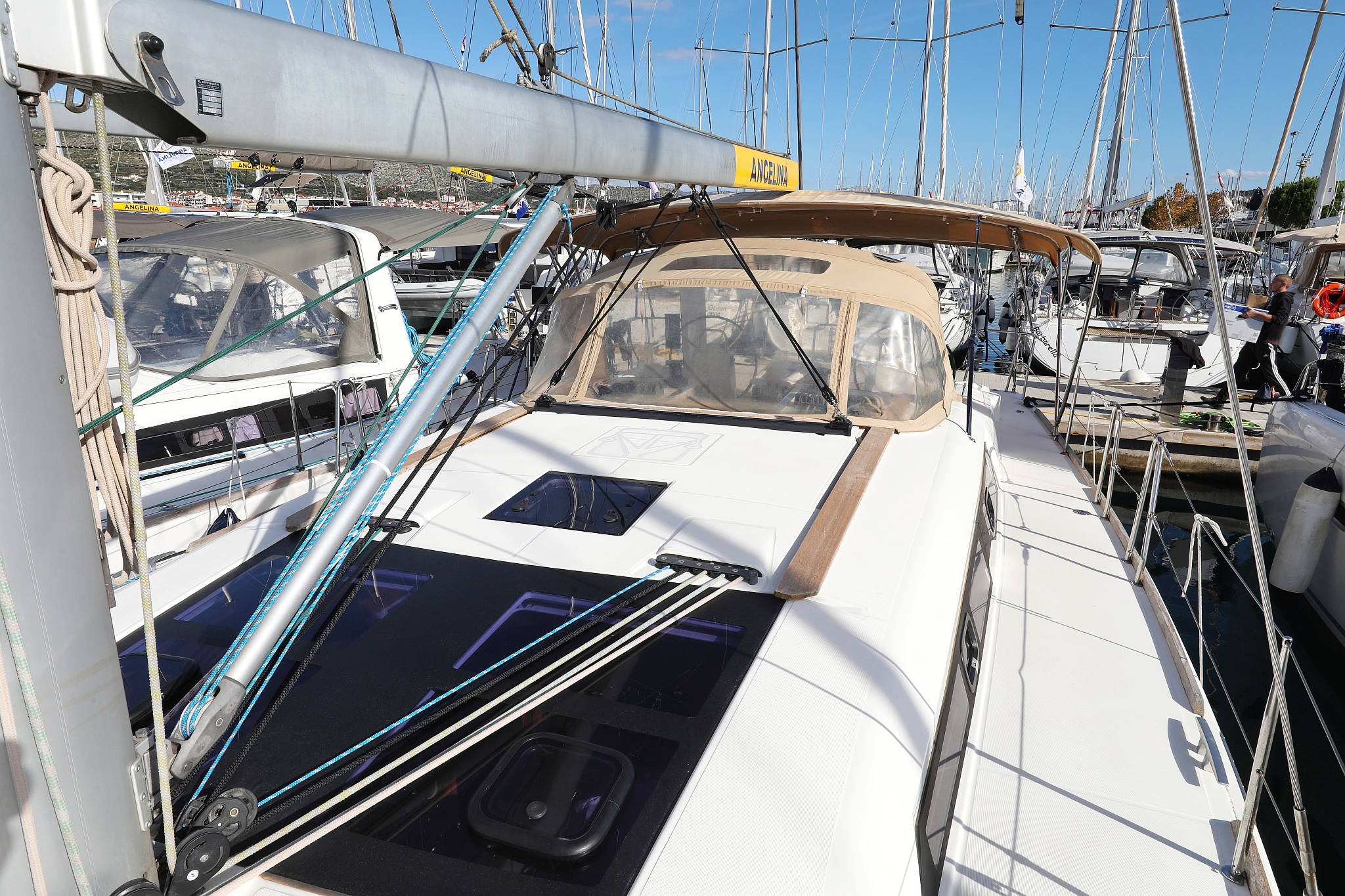 Photo #12 - Dufour 460 GL (Carina) in Trogir - 32718