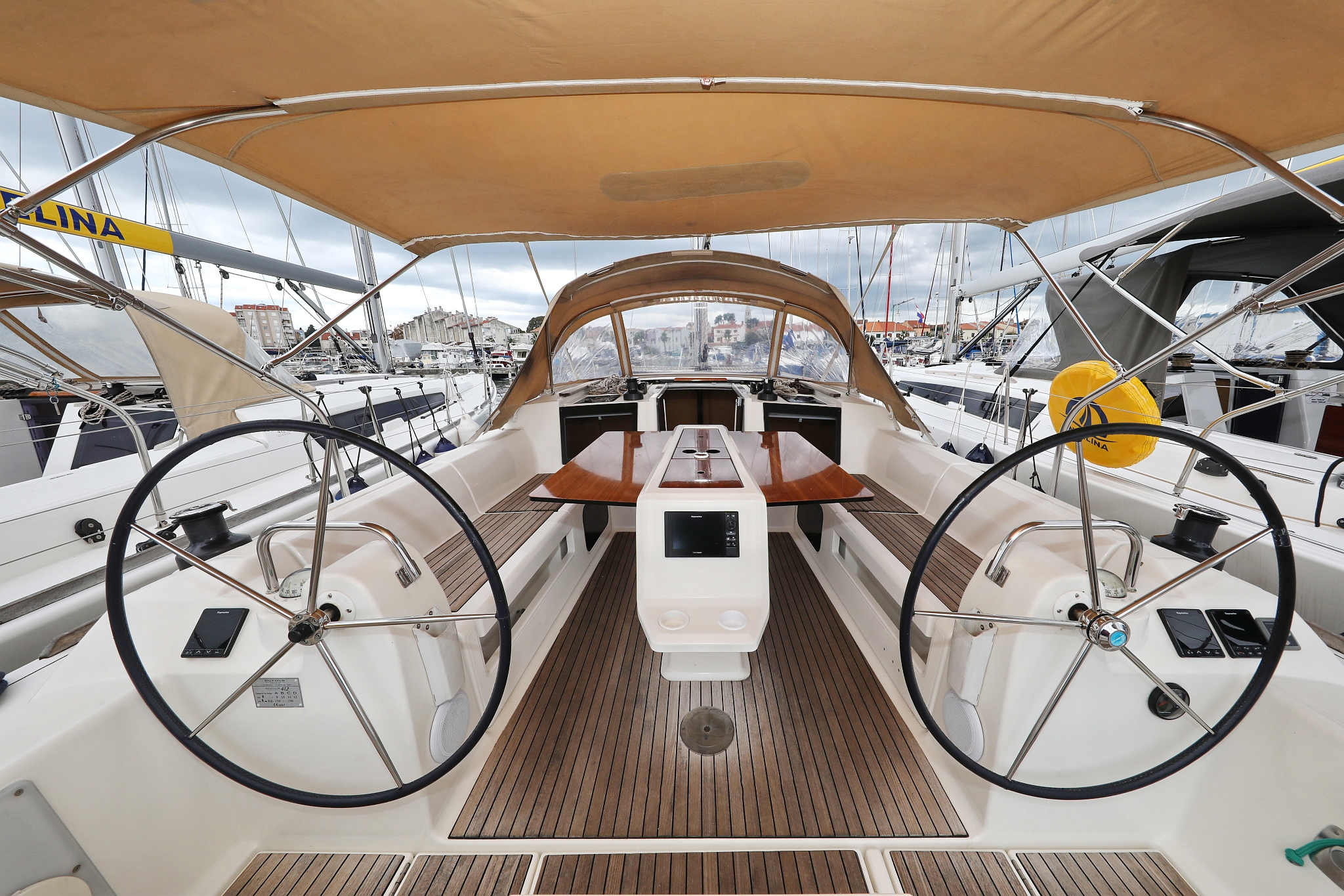 Photo #5 - Dufour 412 GL (Black Pearl) in Biograd - 32724