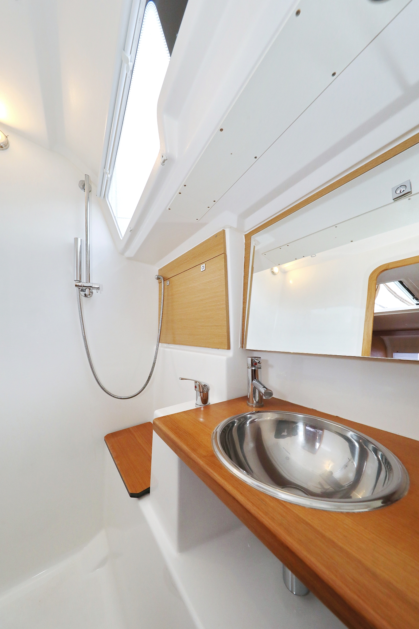 Photo #35 - Dufour 412 GL (Black Pearl) in Biograd - 32724